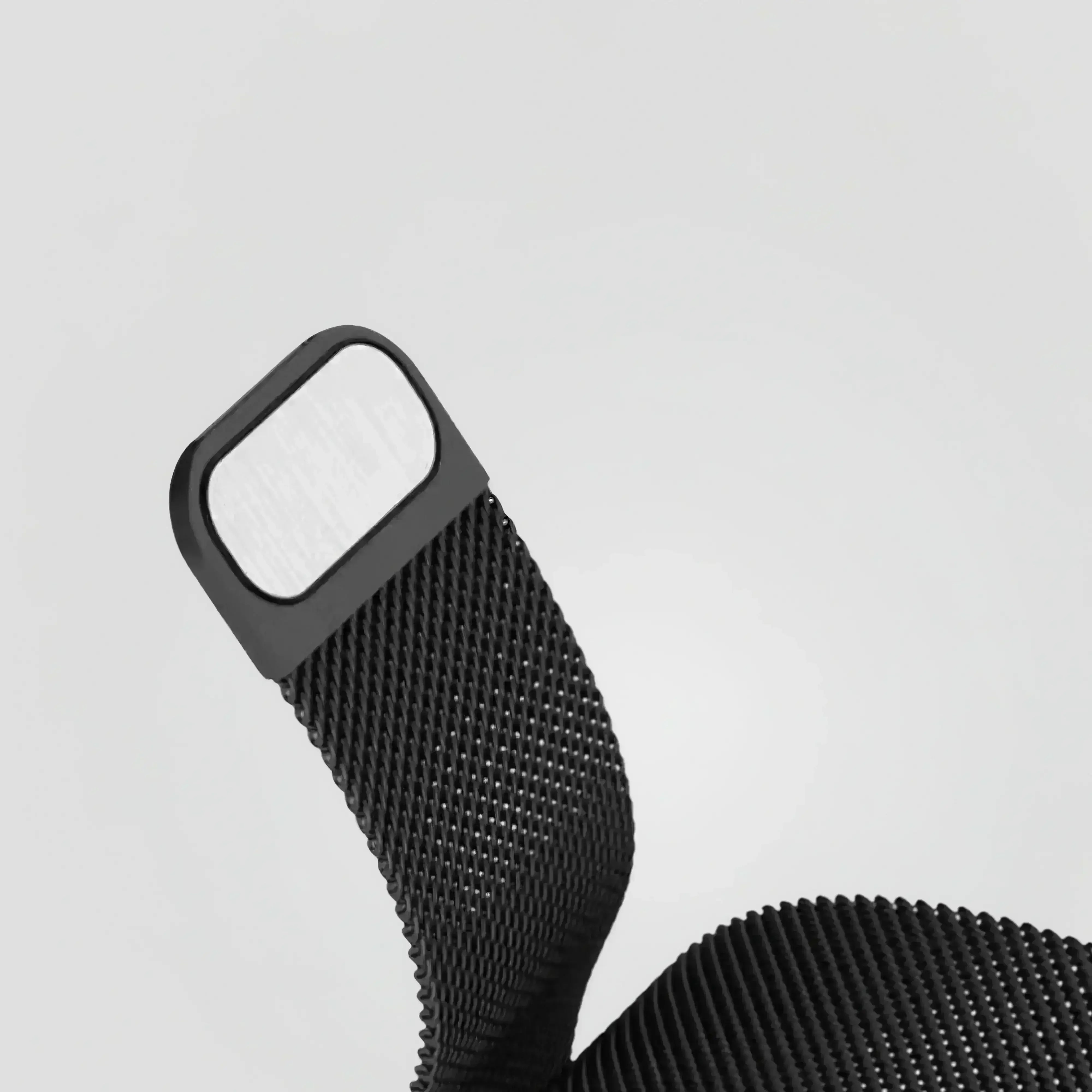 Image of Lurea — Magnetic Milanese — Fitbit Charge 3/4 - Nothing but Bands