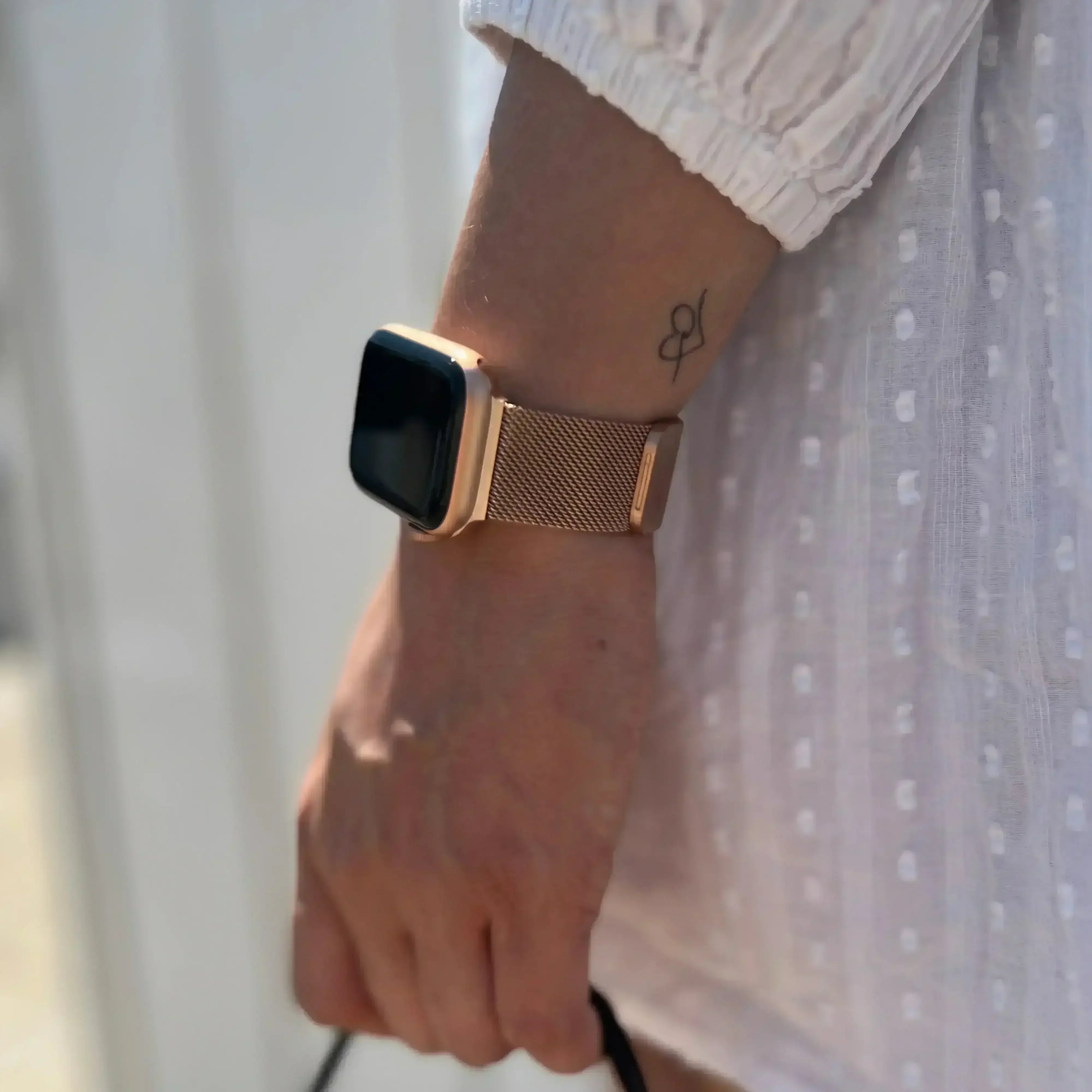 Image of Nova — Magnetic Milanese — Fitbit Versa 3/4 & Sense 1/2 - Nothing but Bands