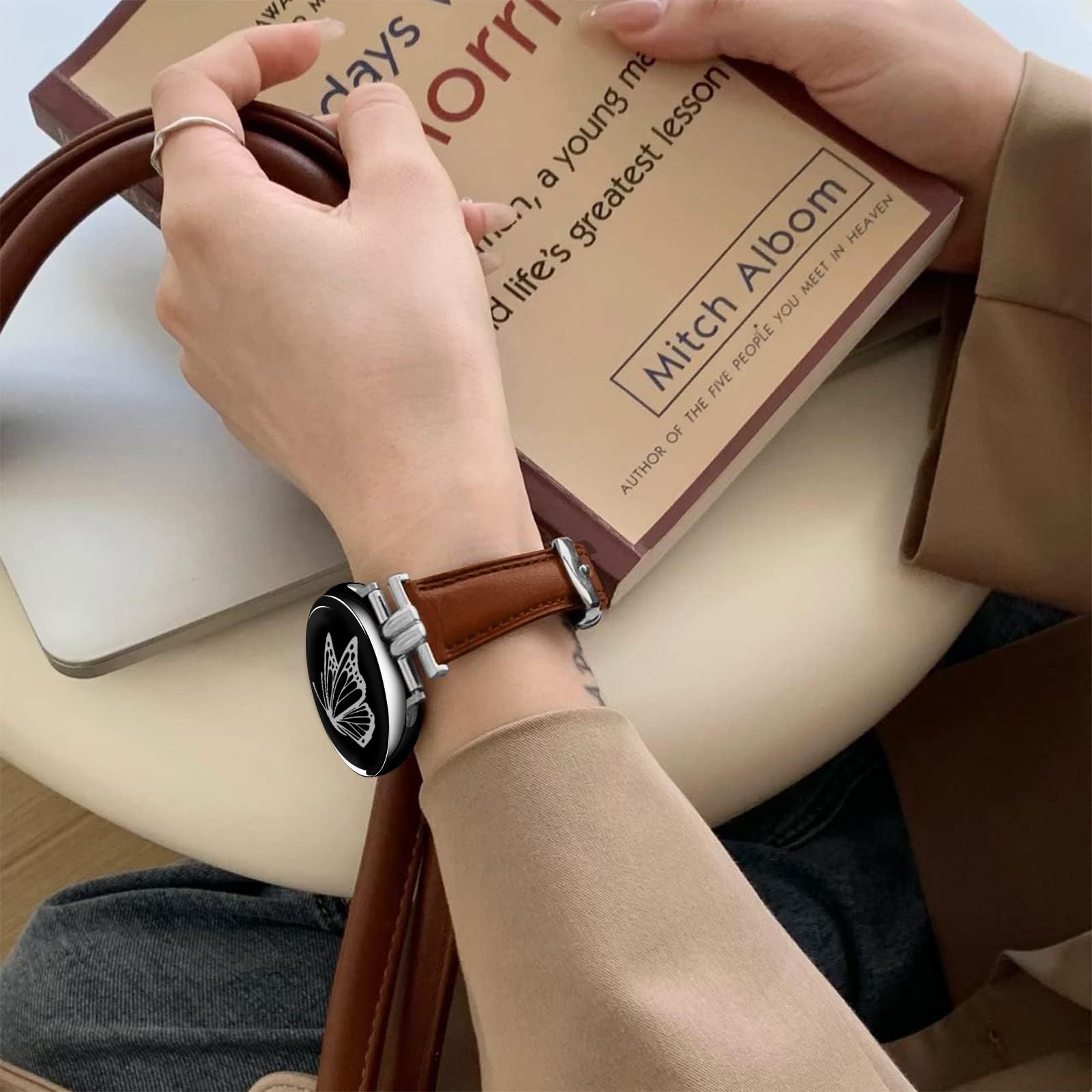 Image of Elara — Cinturino in vera pelle — Fitbit Versa 3/4 e Sense 1/2