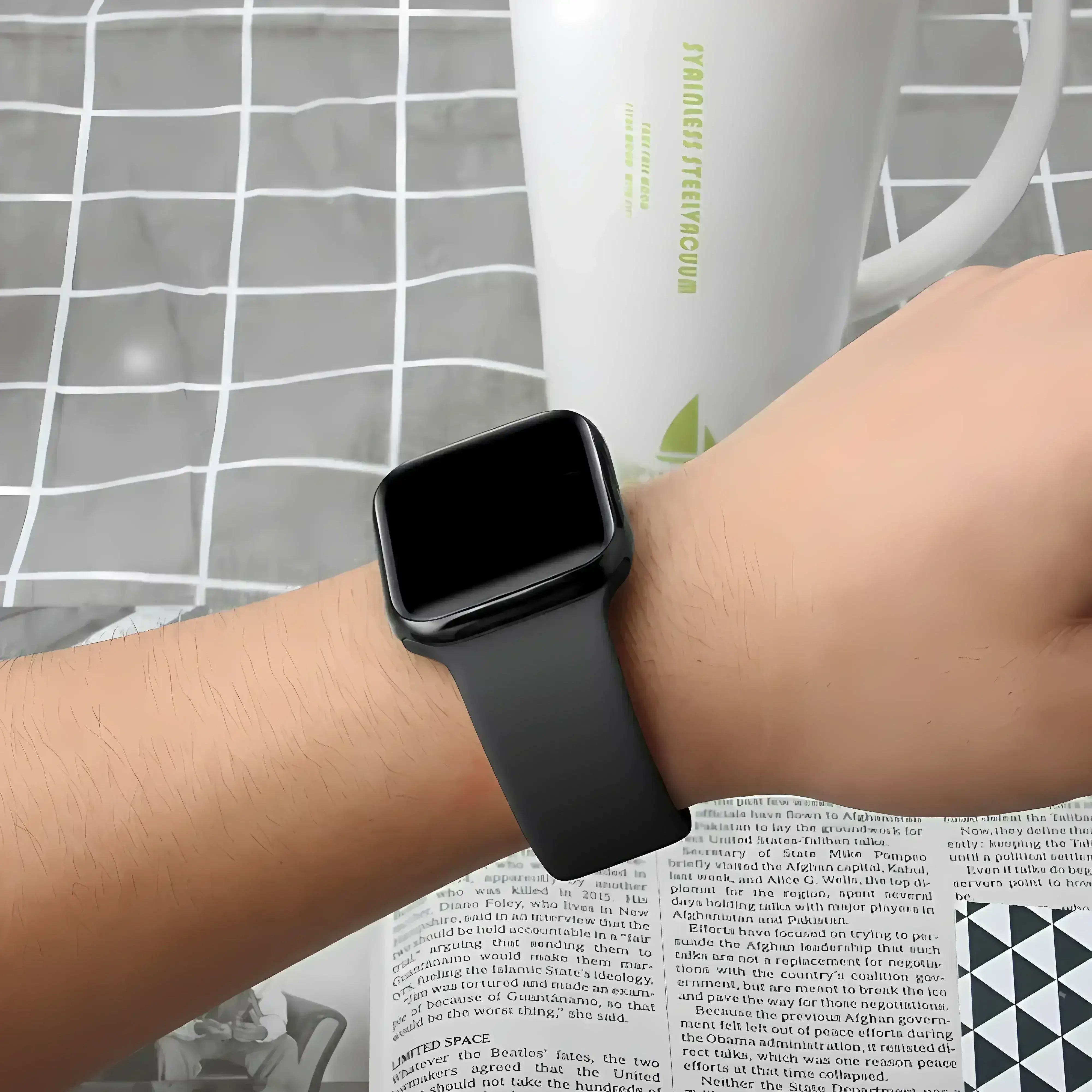 Image of Selaro — Silicone Sport Band — Fitbit Versa 3/4 & Sense 1/2 - Nothing but Bands