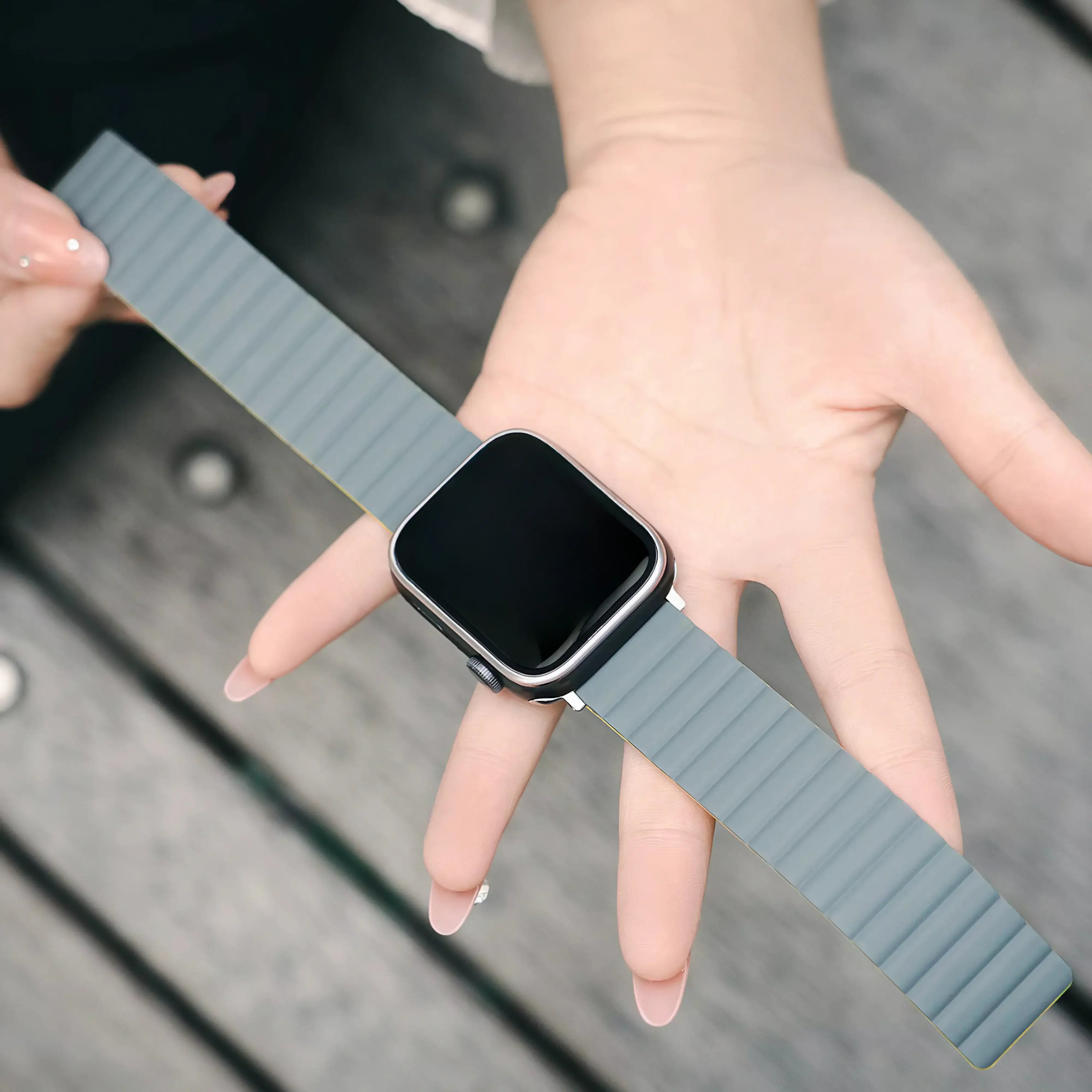 Image of Rovan — Magnetic Silicone Sport Band — Apple Watch - Nothing but Bands